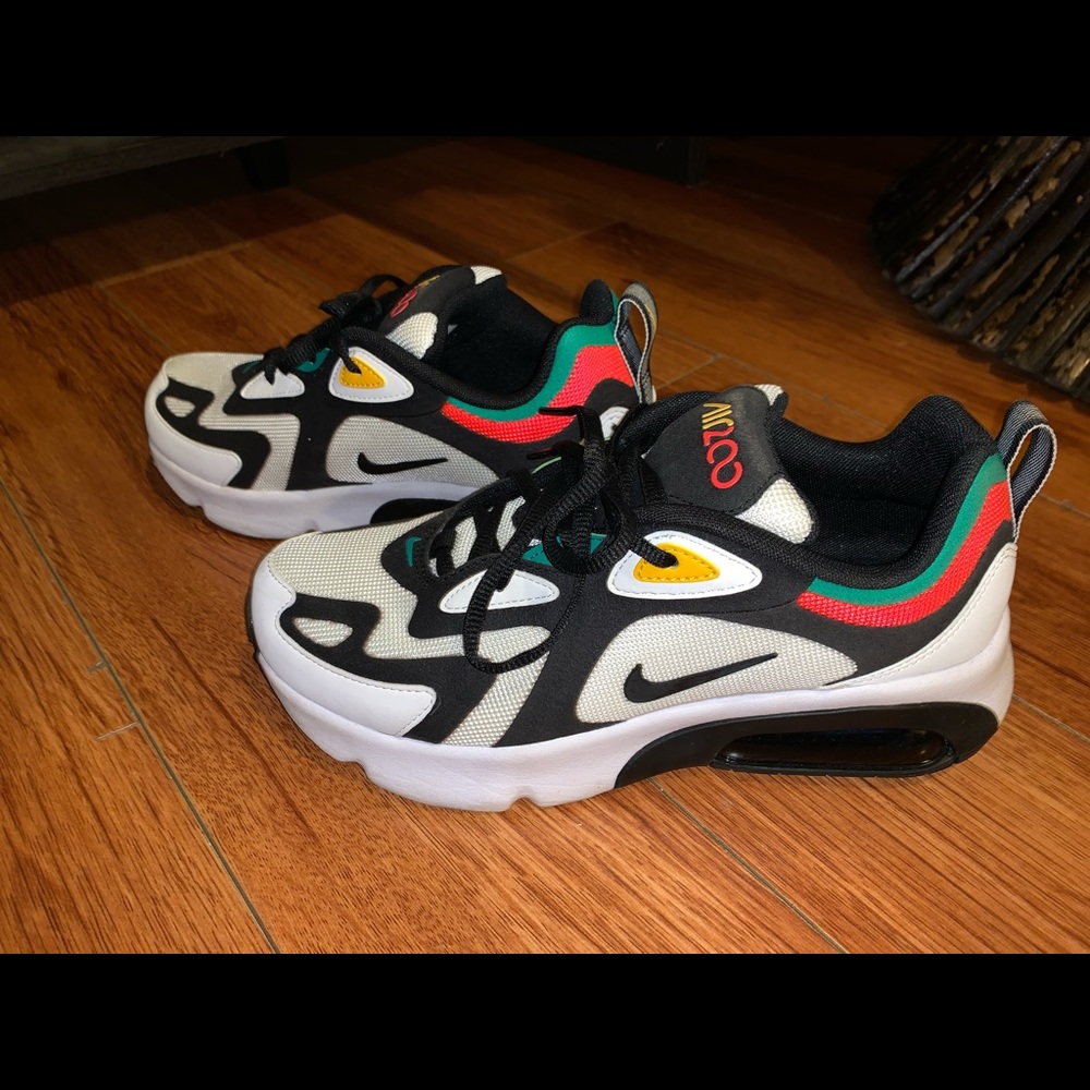 Nike Air 200